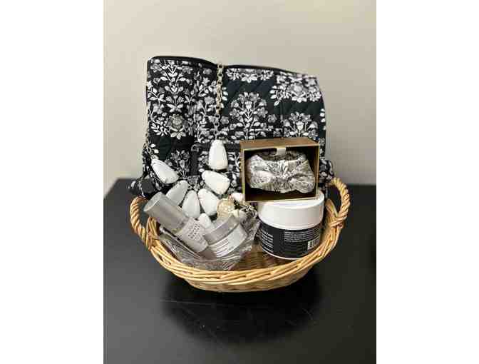 Black and White Beauty Basket - Photo 1