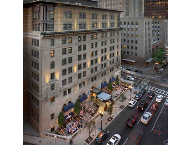 1 Night Stay and Breakfast for 2 at the Loews Boston Hotel
