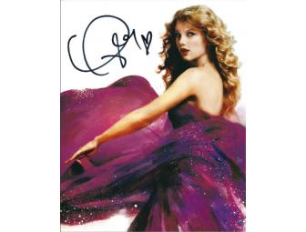 Taylor Swift Autographed 8x10 /w 4 CDs