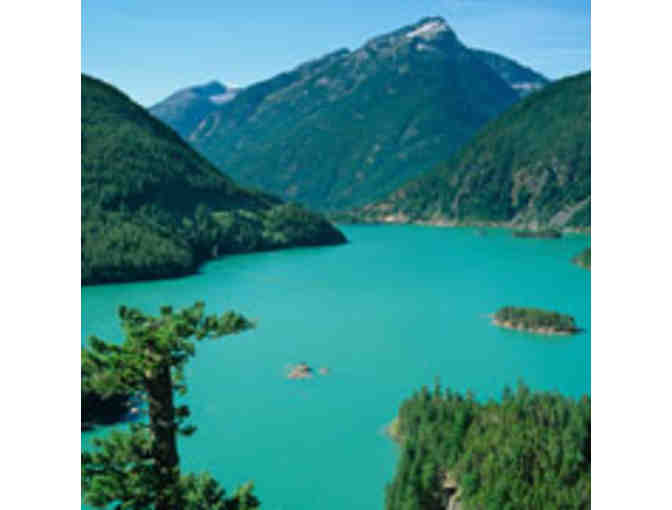 'Salmon and Eagles' field excursion registration for two from North Cascades Institute