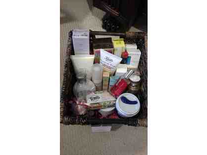 Luxurious Beauty Product Ensenble