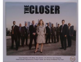 'The Closer' Cast Photo & Cast-Signed Pilot Script