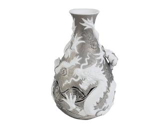 Dragon Vase by Lladro