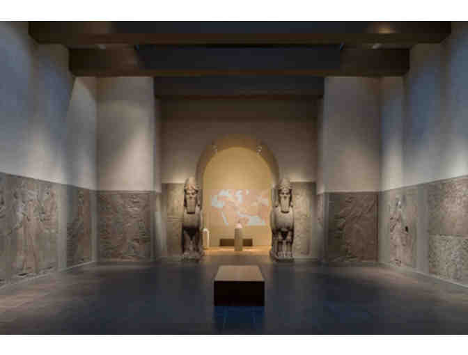 Private curator tour and lunch for up to 4 at New York's Metropolitan Museum