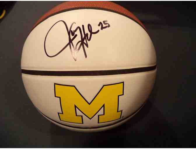 Juwan Howard autographed Michigan basketball