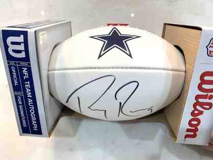Wilson NFL Team Autograph Football Dallas Cowboys Autographed by Tony Romo!