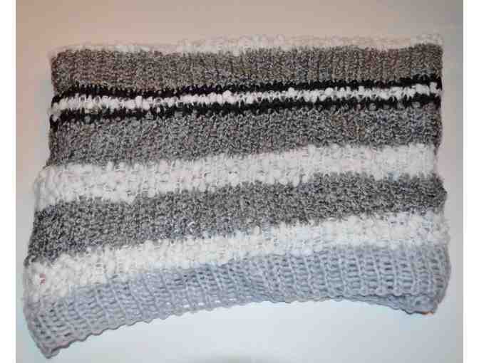 Collection 18 Popcorn Double Gray, White & Black Stripe Loop Scarf -- New