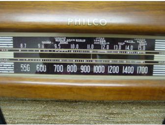 1942 Philco table radio - restored and in good condition