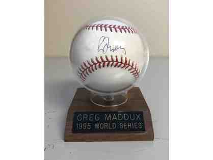 1995 Greg Maddox Autographed World Series baseball