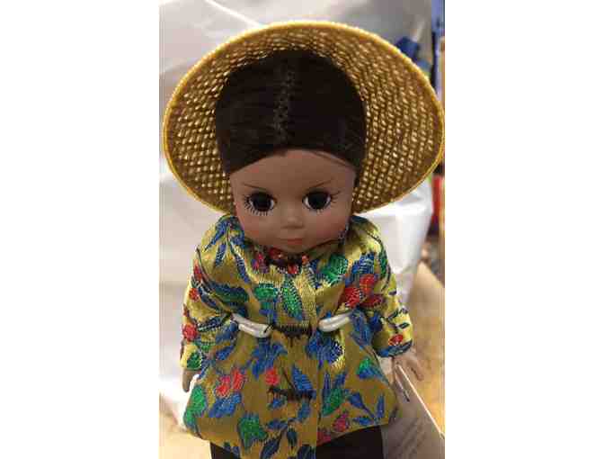 Miniature Showcase Doll - Madame Alexander International - China