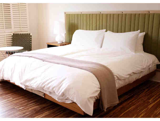 h2 Hotel: Weekday Stay and 4-course Dinner for Two at Spoonbar