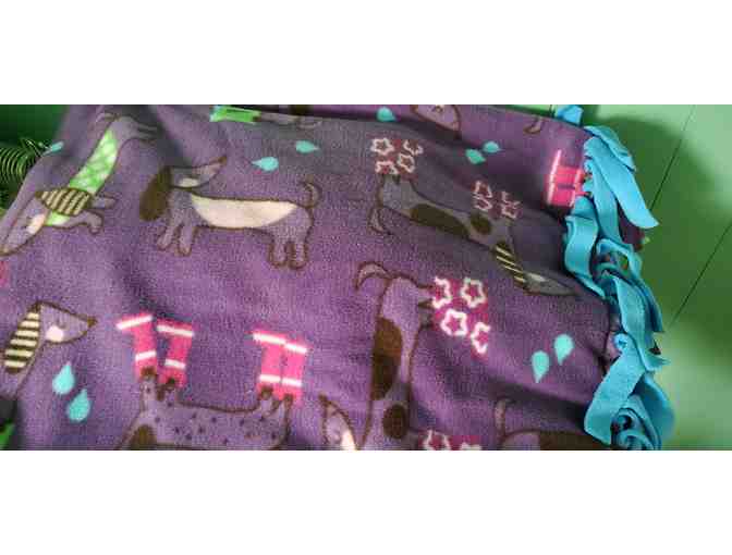 Dachshund Fringe Blanket for your Dachshund and you!