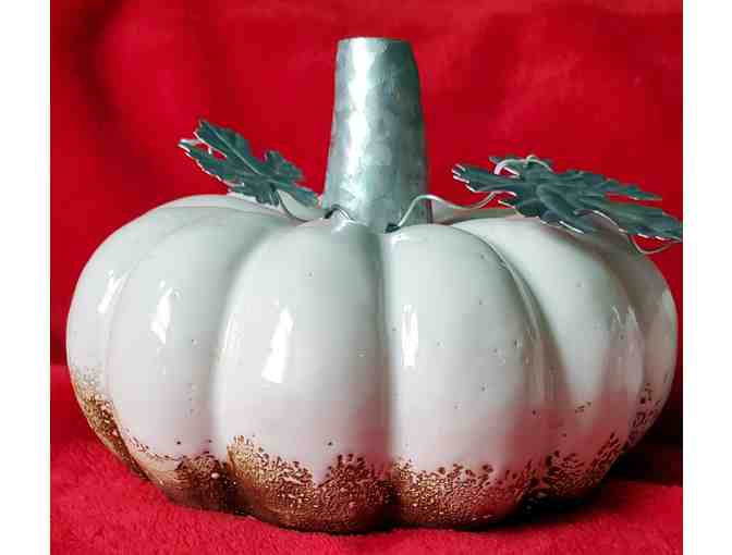 Festive Ceramic Pumpkins for Thanksgiving