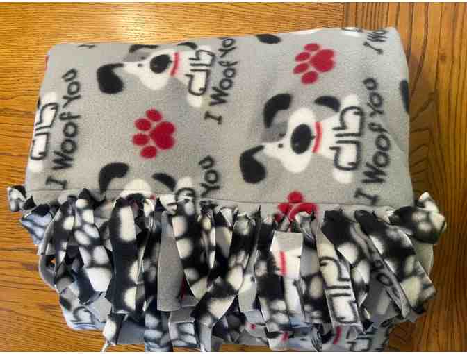 Super Soft Knotted Fringe Blanket for your pup and you! I WOOF YOU!! with paw prints