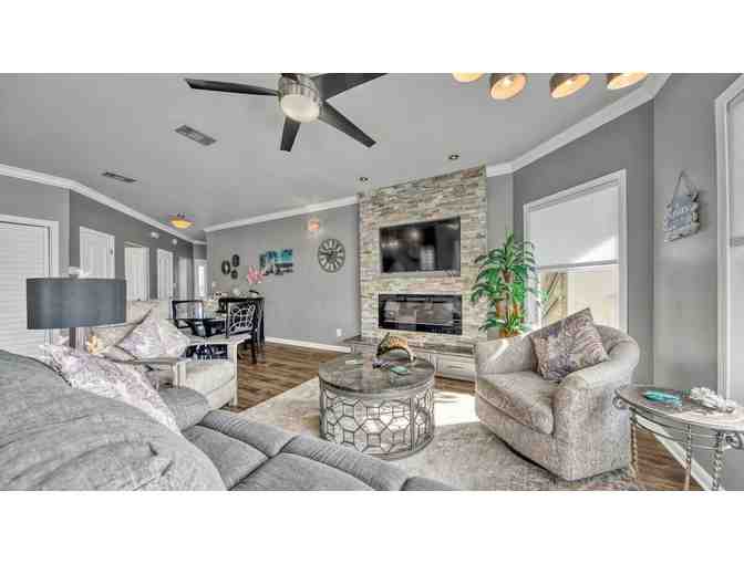 3 - Nights Deluxe in Destin, Florida!