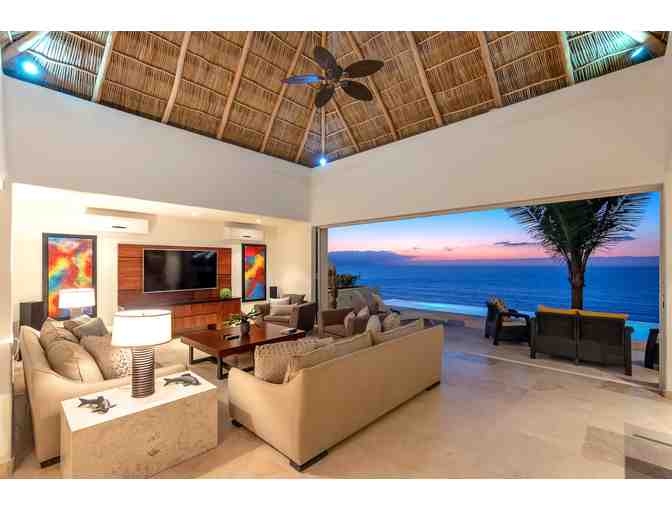 Posh Luxury Living in Puerto Vallarta!
