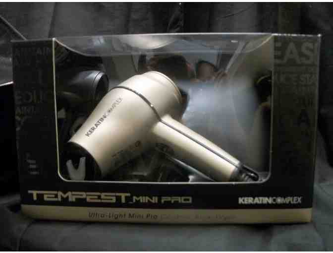 GLAMVIE BEAUTY GIFT BASKET