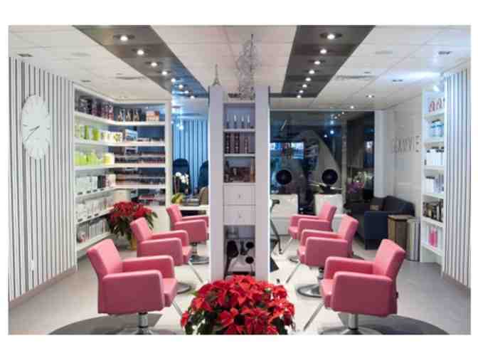 GLAMVIE BEAUTY GIFT BASKET