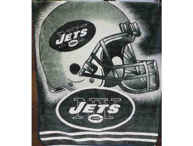 Jets Memorabilia and Tail Gate Basket