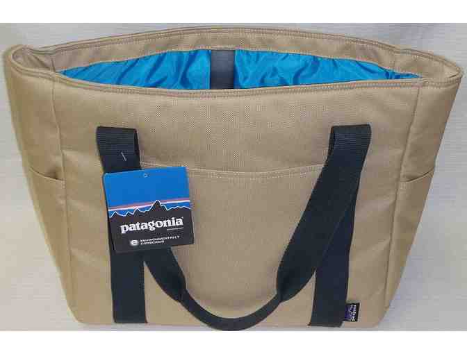 Patagonia Tote, Hornytoad Scarf and a Legacy Cap