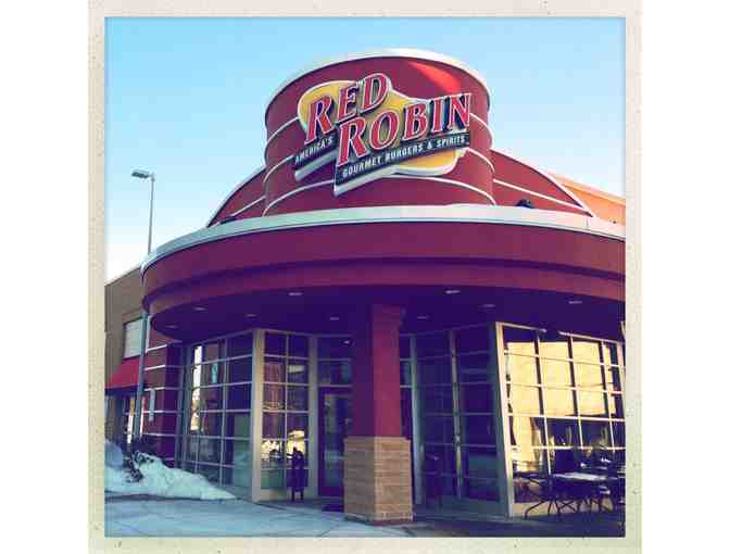 5 Wits Live-Action Adventure and Lunch at Red Robin