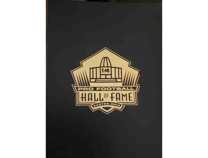 Pro Football Hall of Fame Limited Edition Wine & Glasses