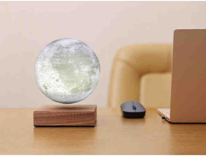 Levimoon: The World's First Levitating Moon Light You'll Always Have the Moon By Your Side - Photo 2