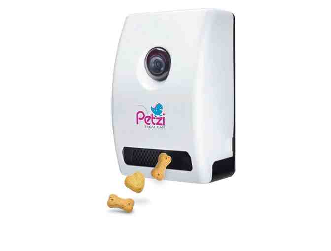Petzi Treat Cam: Wi-Fi Pet Camera & Treat Dispenser - Photo 3