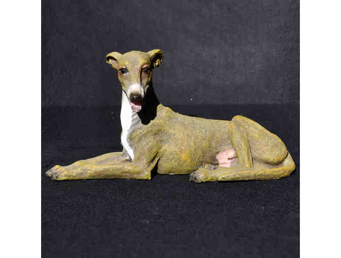 Greyhound/Whippet - Reclining - Cast and Painted Resin Sculpture/Statue - Photo 1