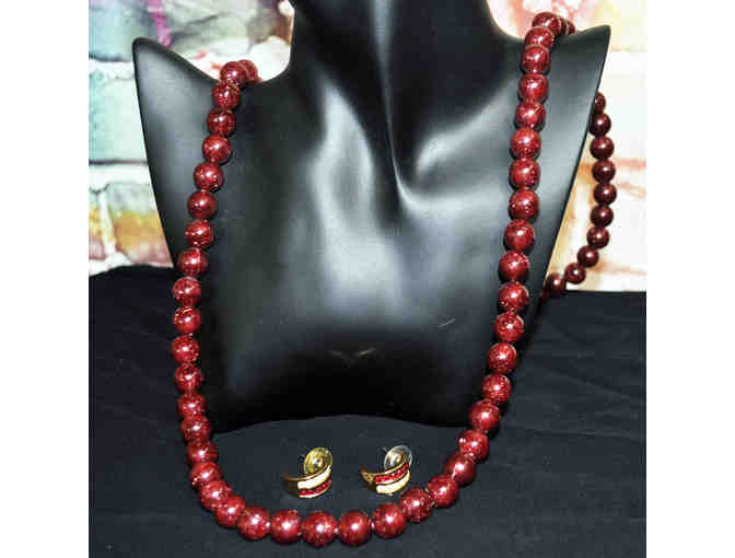 Maroon Resin Beaded Necklace 36' and Gold Colored Post Ear Hugger Earrings