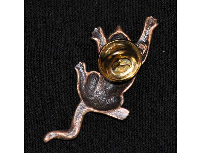 Copper Colored Metal Climbing Kitty Lapel Pin