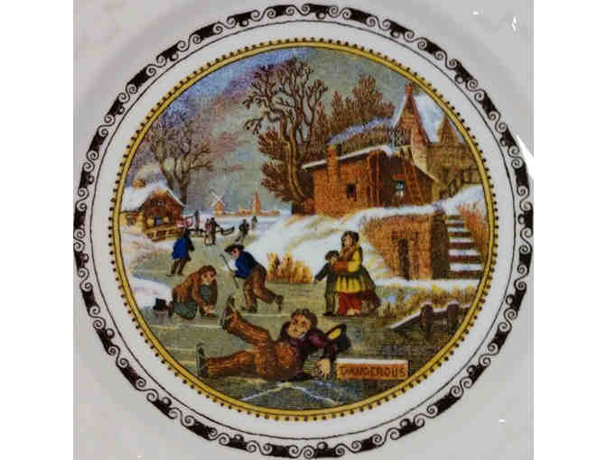 Coalport Plate - Christmas 1977 - Dangerous Skating