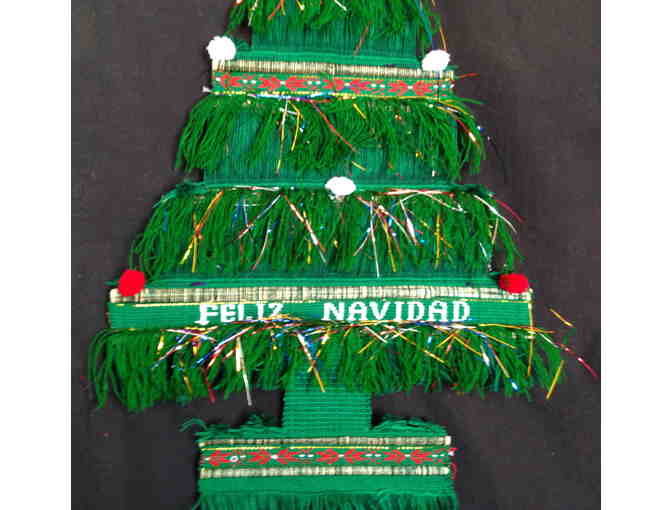 Feliz Navidad Tree