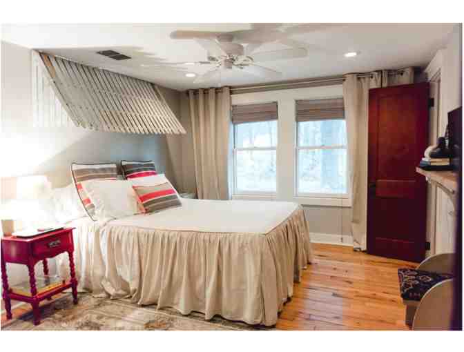 2 Night Stay at Mamaw's Little White Farmhouse