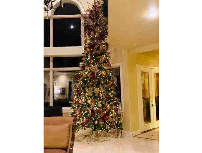 Tree Decorating Service