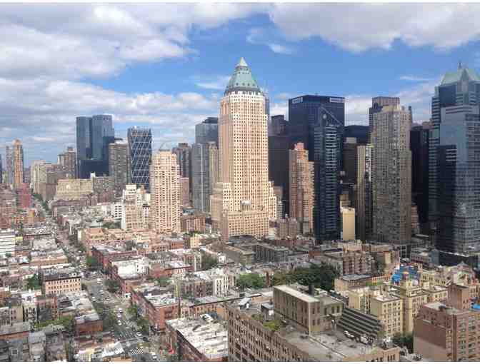 4 Nites: May 24-28th, 2019: Stunning Manhattan Theatre District Apt. with Balcony