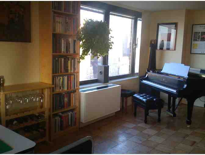 February 14th-23rd, 2020: Stunning Large Manhattan 2 Bdrm 2 Bath Apt. with Balcony