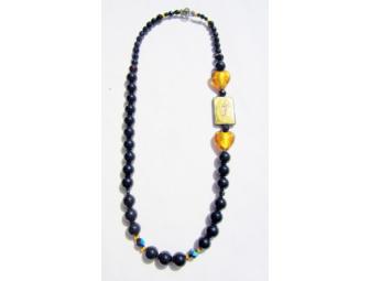 BJN 201 NEW! EXQUISITE NECKLACE FEATURES ART PENDANT AND 500 CARATS OF GENUINE ONYX!