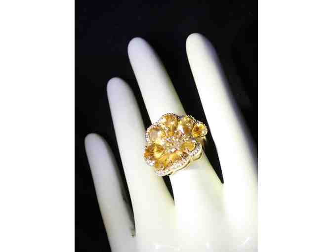 ***COUTURE CITRINE AND DIAMOND FLORAL RING IN 14 KT YELLOW GOLD!