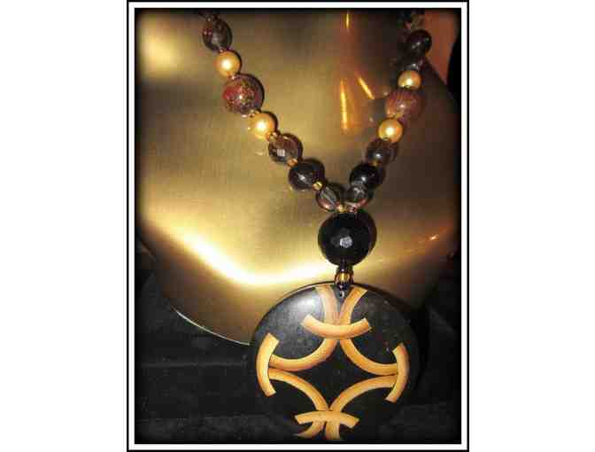 *A FOCAL POINT: 1/KIND GEMSTONE NECKLACE!