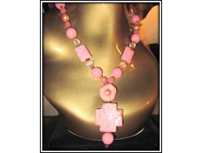 *A LOVE OF PINK: 1/KIND GENUINE GEMSTONE NECKLACE!