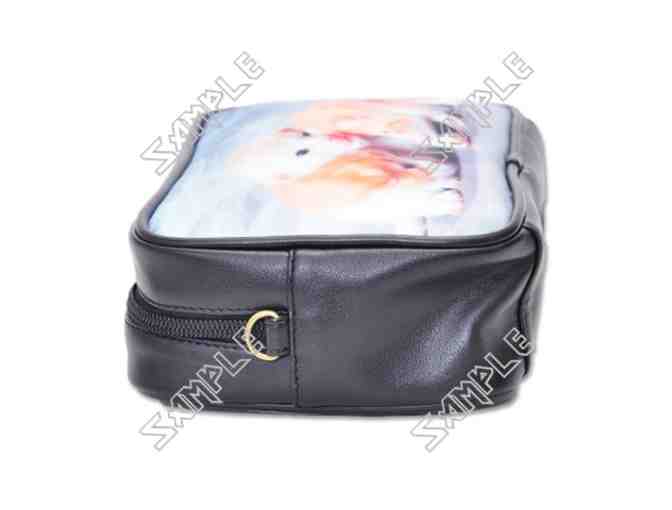 'OZ': UNISEX LEATHER ESSENTIALS BAG W/ART INSET, DETACHABLE STRAP