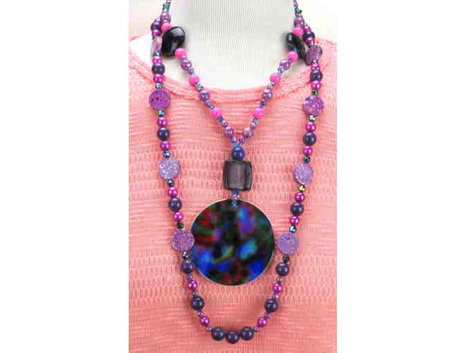 #711: 1/Kind Necklace w/Semi Precious Gemstones!