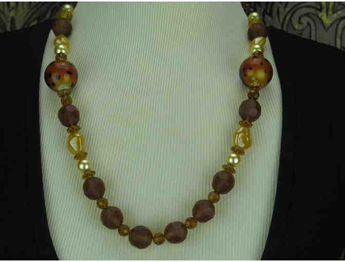 1/KIND CAPTIVATING NECKLACE FEATURES JUNGLE GLASS BEADS AND AUSTRIAN CRYSTAL PEARLS! - Photo 1