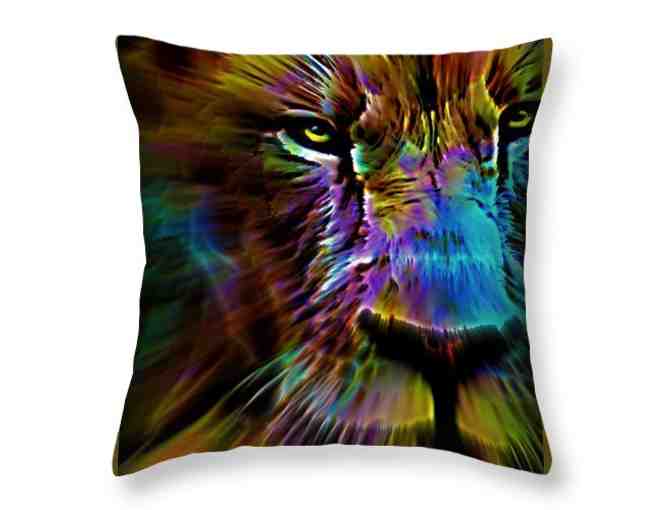 0106-P: "A Beautiful Lion": Custom Made Over-sized Unique ART Throw Pillow! - Photo 1