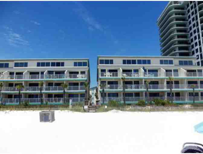 Panama City 7 day, 6 night stay in condo for 6