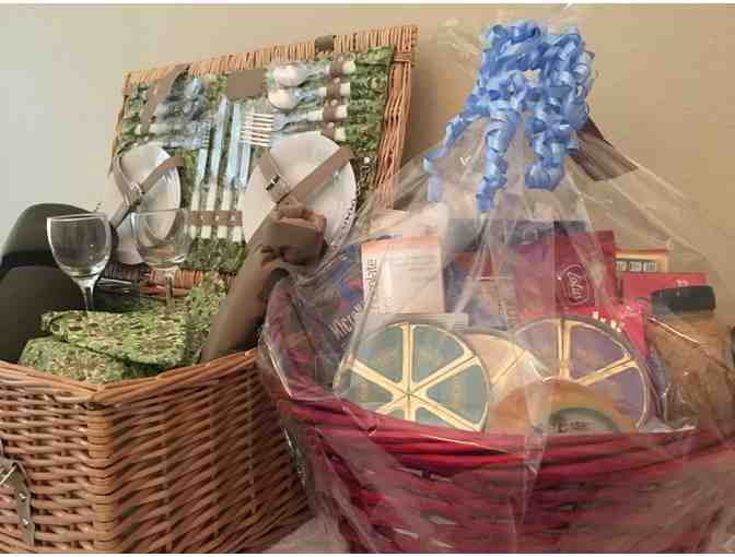 Picnic In The Park Gift Basket