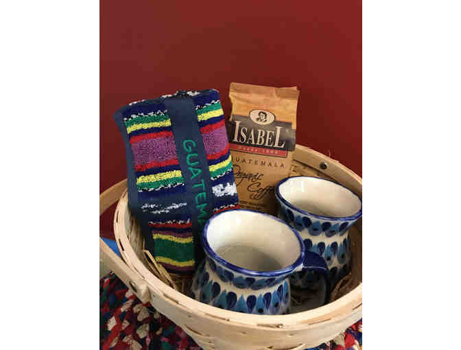 Guatemalan Coffee Basket with 2 mugs and hand towel
