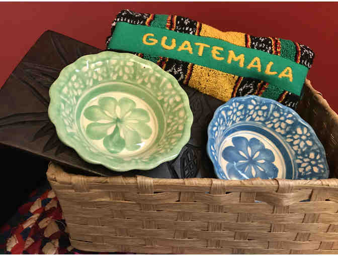 2 bowl set with hand towel from Guatemala - Photo 1