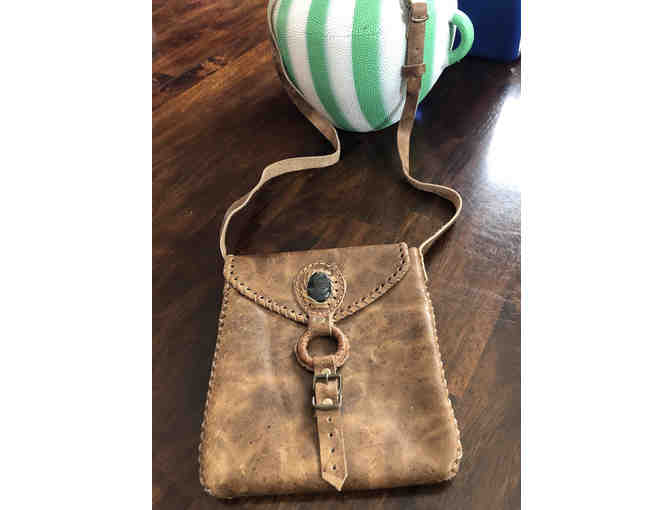 Leather purse with Jade